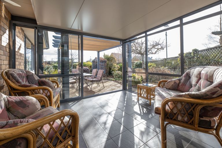 Photo of property in 16 Riegler Place, Belfast, Christchurch, 8051