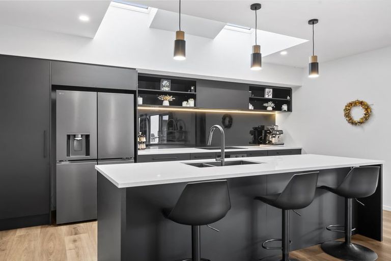 Photo of property in 6 Timara Crescent, Marshland, Christchurch, 8083