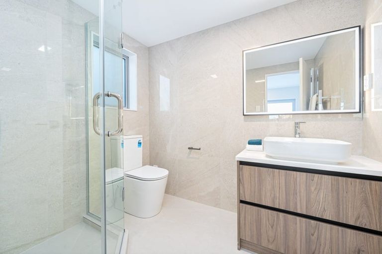 Photo of property in 10 Vino Cina Heights, Ranui, Auckland, 0612