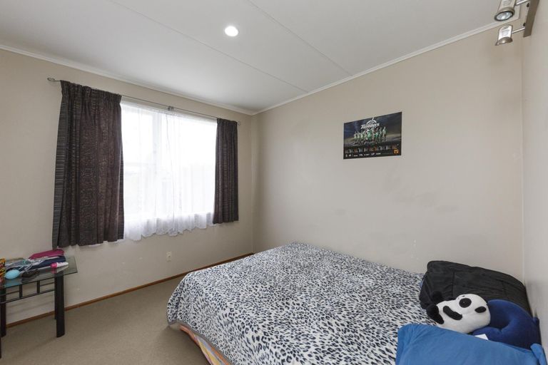 Photo of property in 26 Rhodes Drive, Kelvin Grove, Palmerston North, 4414