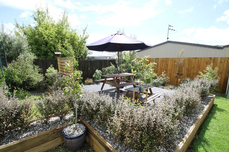 Photo of property in 12 Esk Place, Mosgiel, 9024