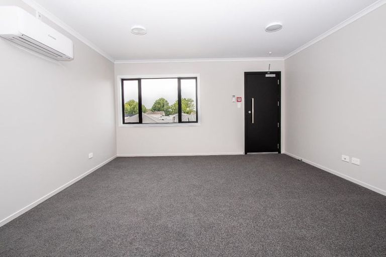 Photo of property in 205/17 Vialou Street, Hamilton Central, Hamilton, 3204