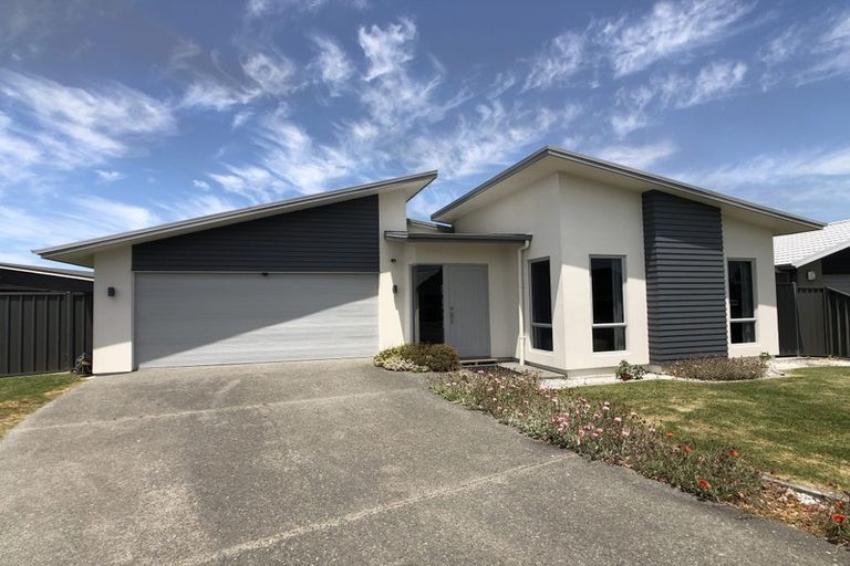 Photo of property in 4 Pania Place, Poraiti, Napier, 4112