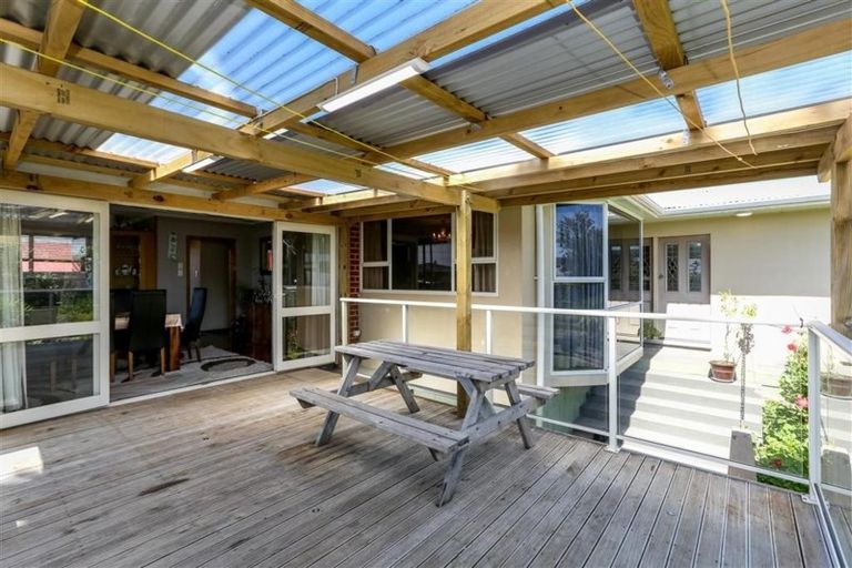 Photo of property in 12a Severn Place, Spotswood, New Plymouth, 4310