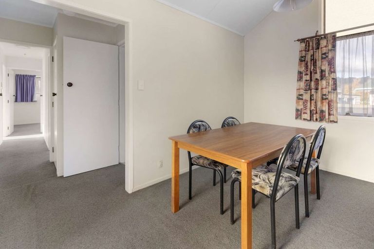 Photo of property in 15 Dickens Street, Owhata, Rotorua, 3010