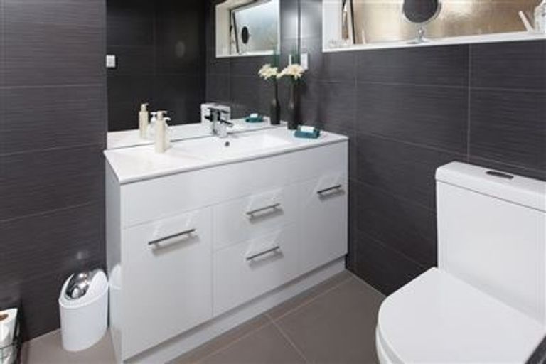 Photo of property in 95 Glenvar Road, Torbay, Auckland, 0630