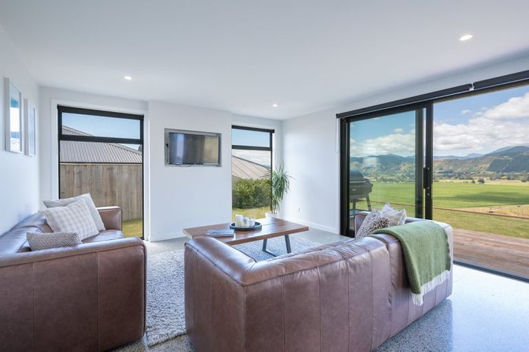 Photo of property in 45 Katania Heights, Brightwater, 7022