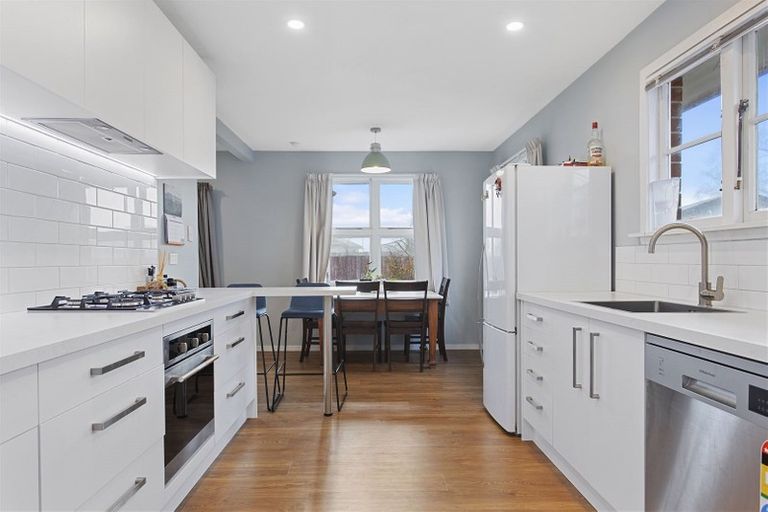 Photo of property in 14 Winnipeg Place, Wainoni, Christchurch, 8061