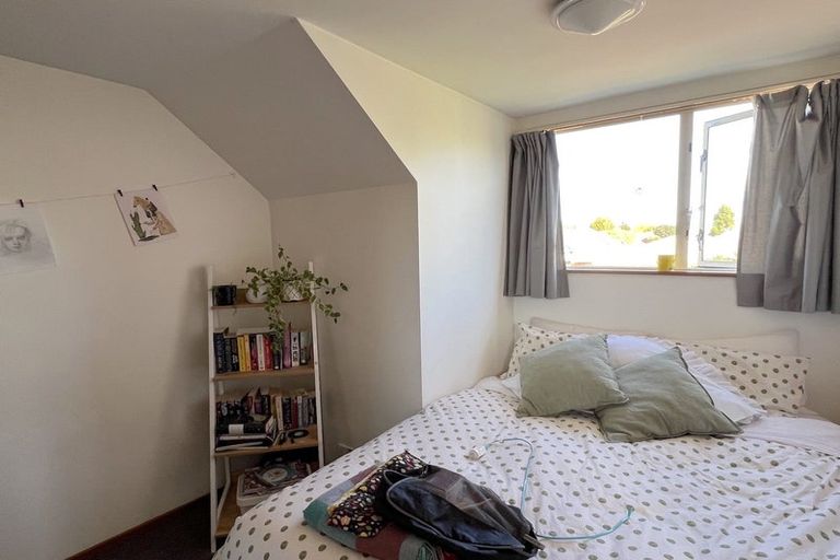 Photo of property in 2/104 Yaldhurst Road, Sockburn, Christchurch, 8042