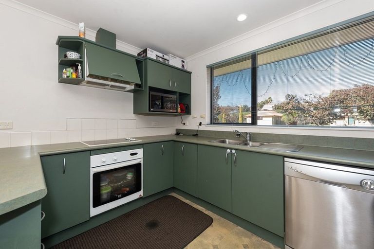 Photo of property in 12 Twickenham Place, Nawton, Hamilton, 3200