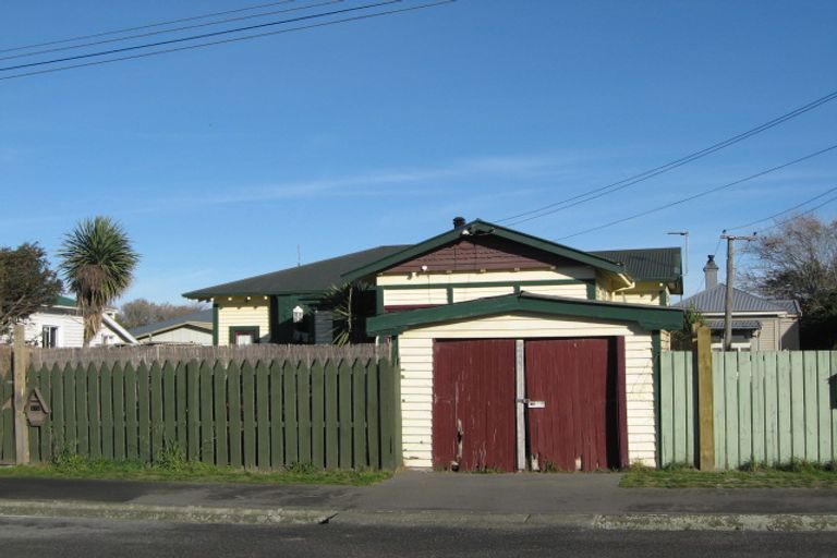 Photo of property in 170 Shaw Avenue, New Brighton, Christchurch, 8083