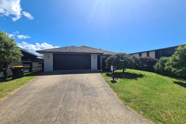 Photo of property in 3 Fender Close, Pyes Pa, Tauranga, 3112