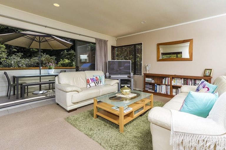 Photo of property in 19/19 Bush View Lane, Northcote Point, Auckland, 0627