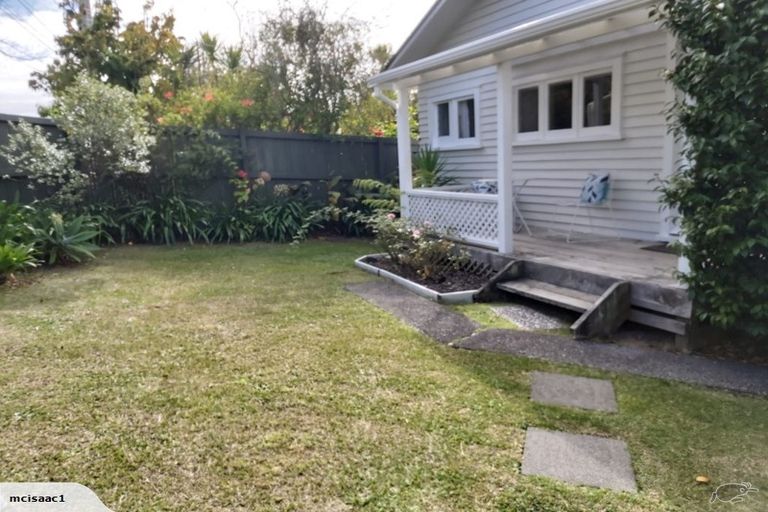 Photo of property in 183 Beach Road, Castor Bay, Auckland, 0620