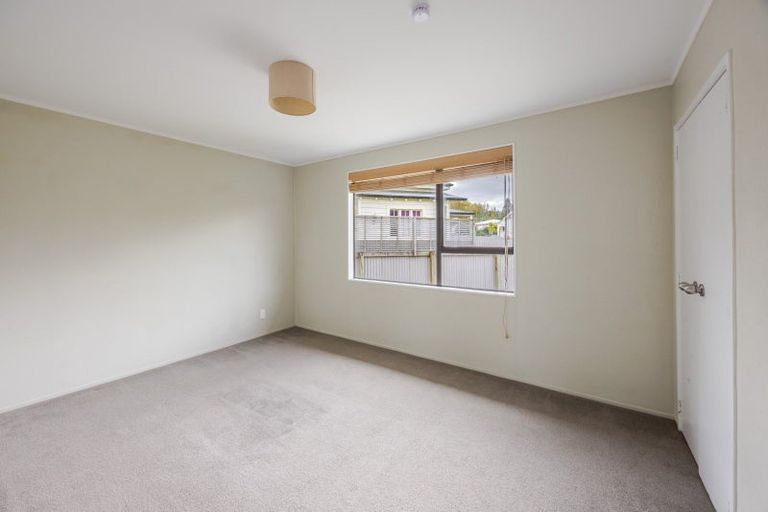 Photo of property in Abbott Street, Waipawa, 4210