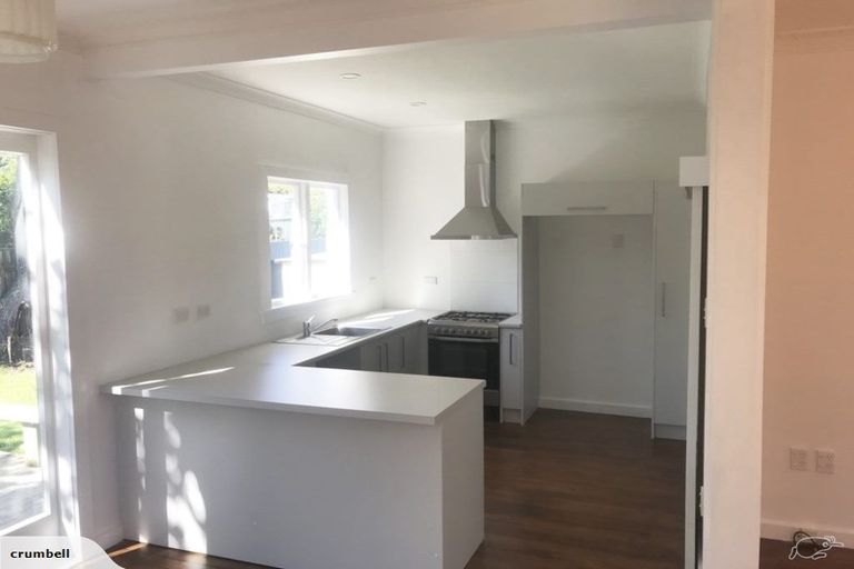 Photo of property in 19a Ropiha Street, Fitzroy, New Plymouth, 4312