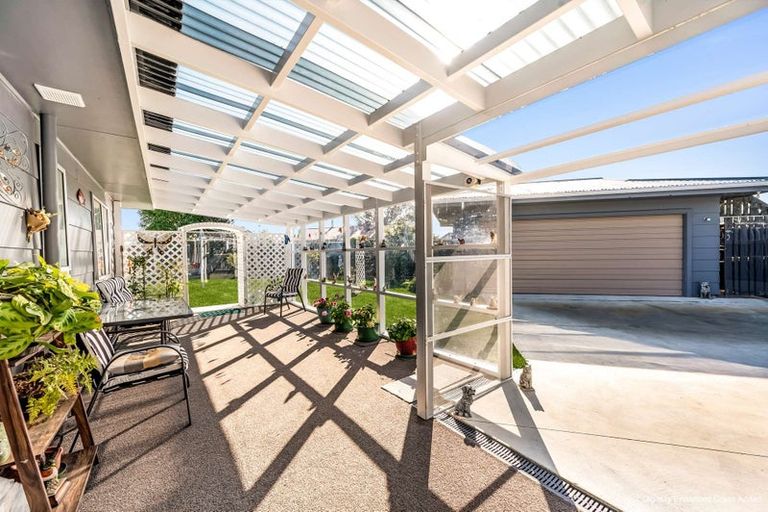 Photo of property in 22 Glamorgan Avenue, Tamatea, Napier, 4112