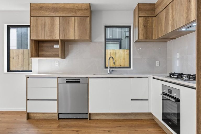 Photo of property in 25 John Gray Street, Papakura, 2110