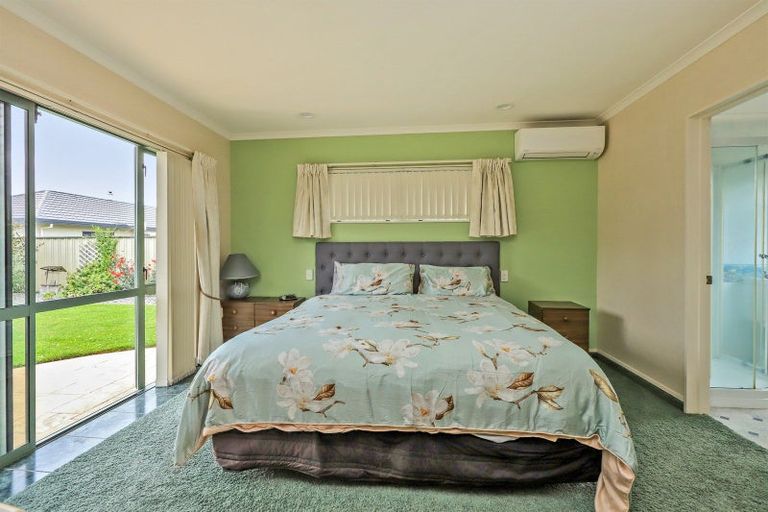 Photo of property in 9 Flemington Place, Taradale, Napier, 4112