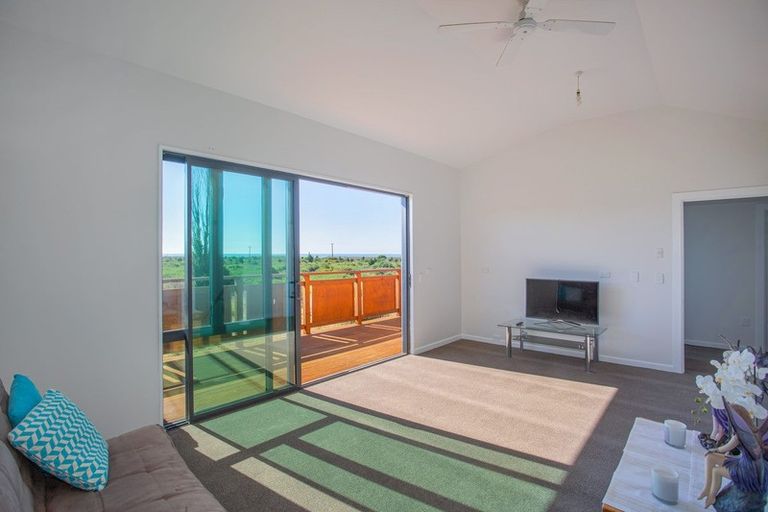 Photo of property in 60 Grierson Avenue, Amberley, 7481