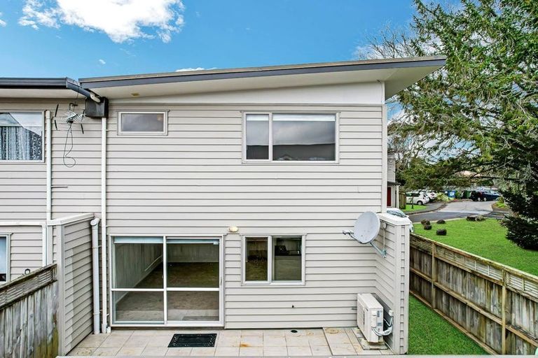 Photo of property in 22/45a Swanson Road, Henderson, Auckland, 0610