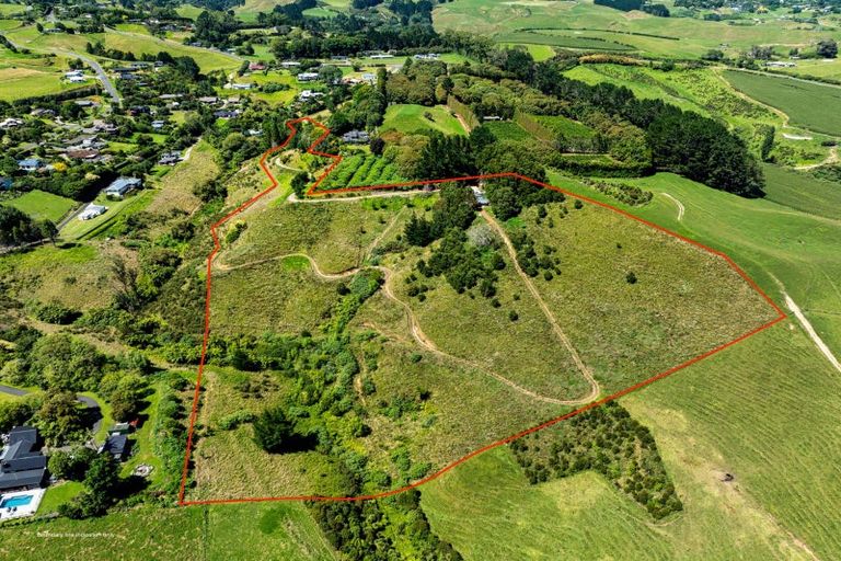 Photo of property in 361 Kaitemako Road, Welcome Bay, Tauranga, 3175