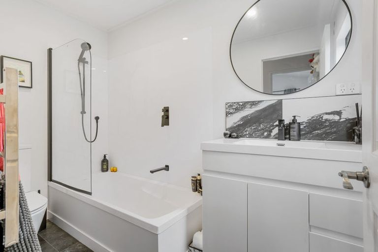 Photo of property in 40 Holland Close, Pauanui, Hikuai, 3579