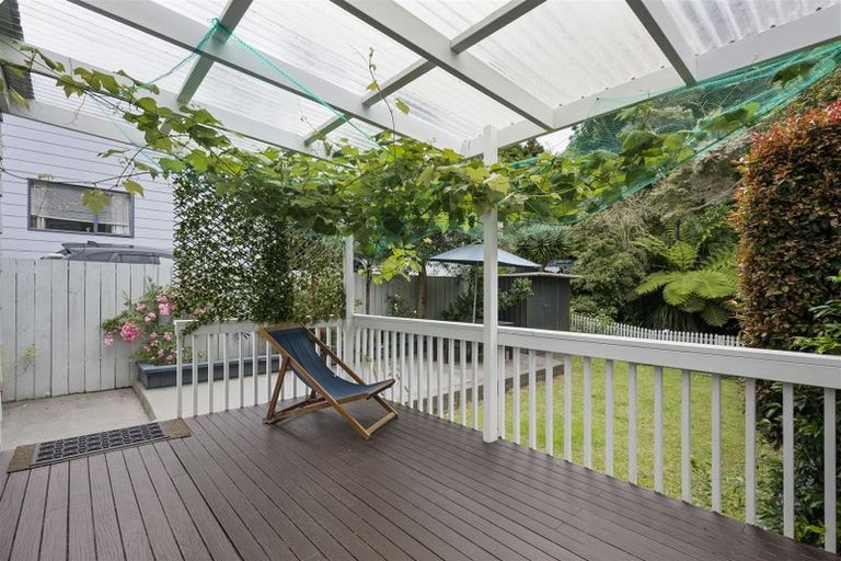 Photo of property in 1/143 Spinella Drive, Bayview, Auckland, 0629