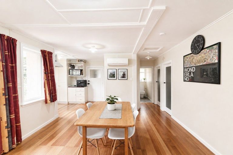 Photo of property in 83 Port Hills Road, Heathcote Valley, Christchurch, 8022