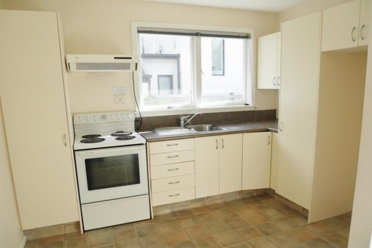 Photo of property in 10 Darvel Street, Riccarton, Christchurch, 8011