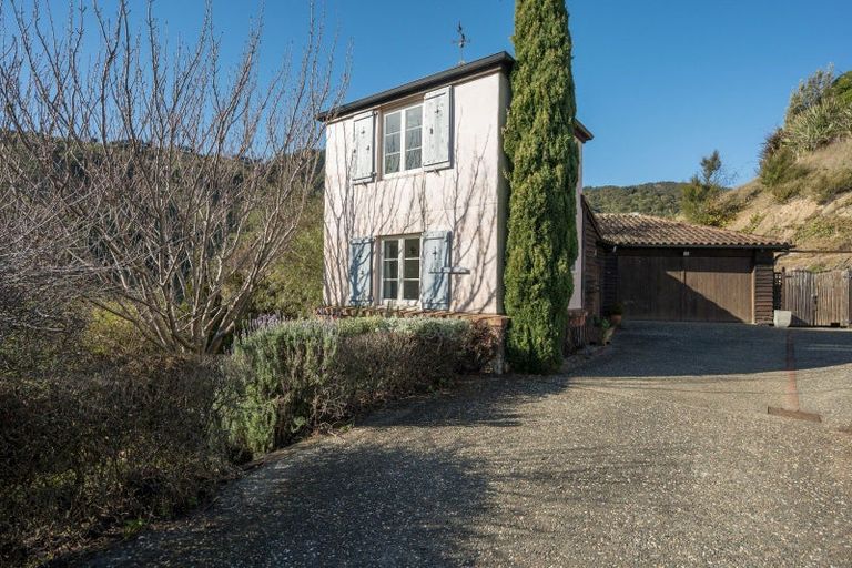 Photo of property in 9 Werneth Ridge, Atawhai, Nelson, 7010