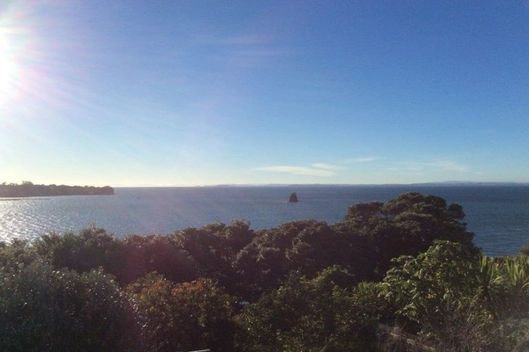 Photo of property in 1001 Whangaparaoa Road, Tindalls Beach, Whangaparaoa, 0930