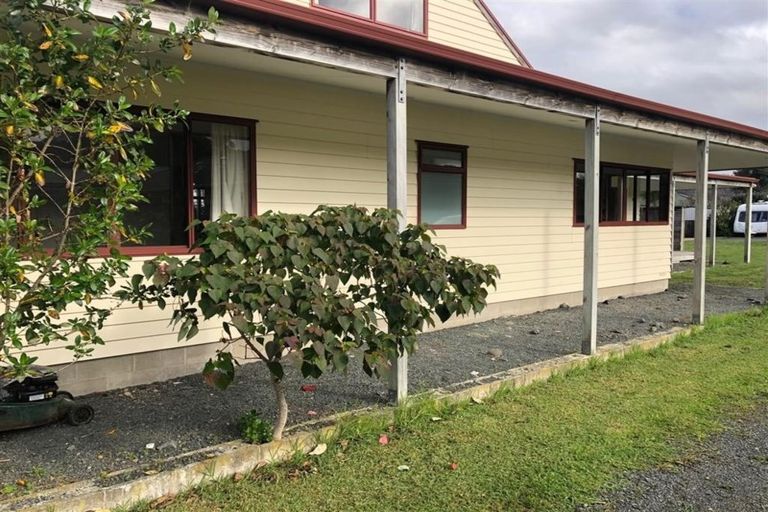 Photo of property in 100 Matakana Valley Road, Matakana, Warkworth, 0985