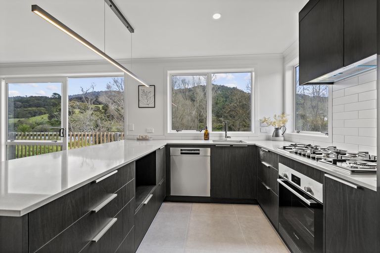 Photo of property in 15 Houpara Place, Ngaruawahia, 3720