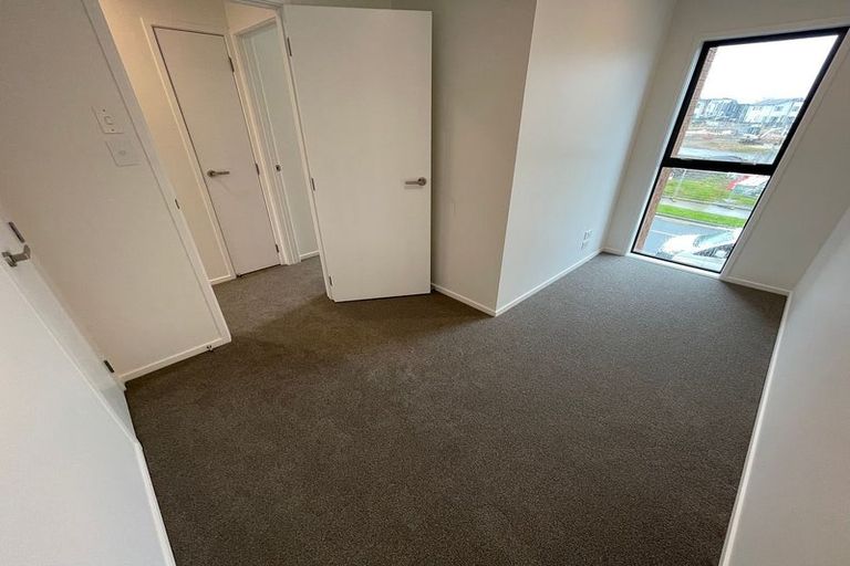 Photo of property in 68 Nugget Avenue, Hobsonville, Auckland, 0616