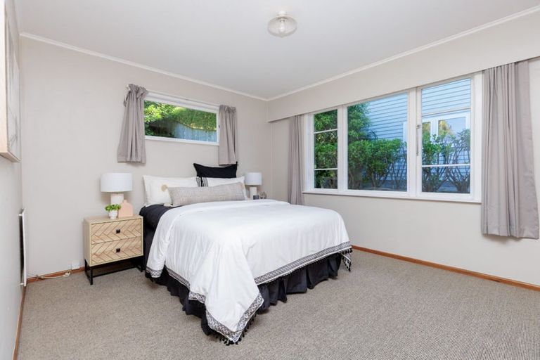 Photo of property in 15 Collier Avenue, Karori, Wellington, 6012