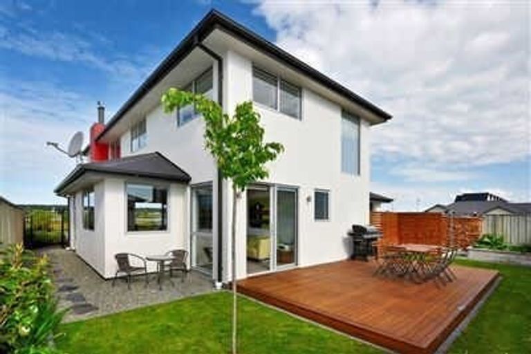 Photo of property in 39 Lakeside Drive, Pegasus, 7612