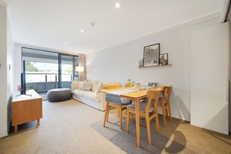 Photo of property in 14a/30 Westward Ho, Glen Eden, Auckland, 0602