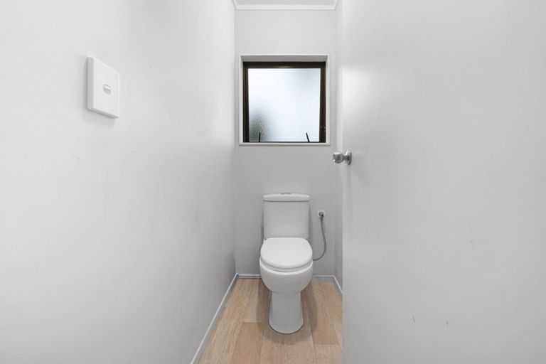 Photo of property in 2/39 Templeton Place, Clendon Park, Auckland, 2103