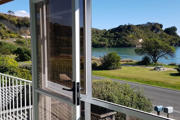 Photo of property in 1110 Abel Tasman Drive, Ligar Bay, Takaka, 7183