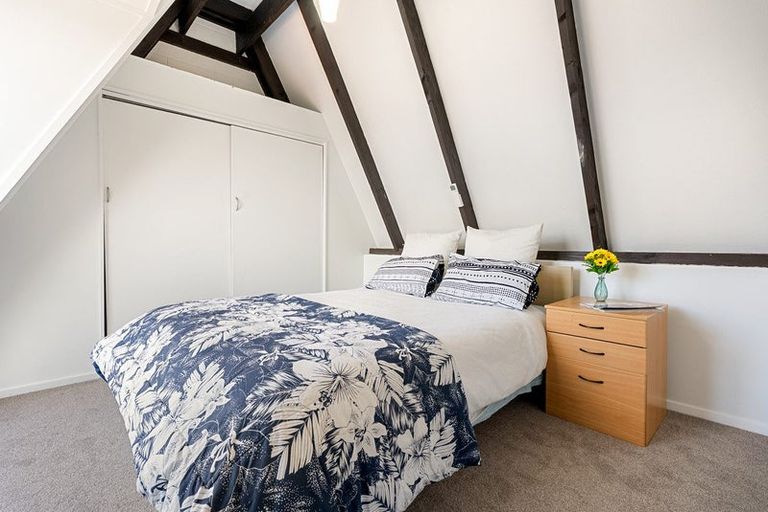 Photo of property in Sherwood Mews, 28n Bidwill Street, Mount Cook, Wellington, 6021