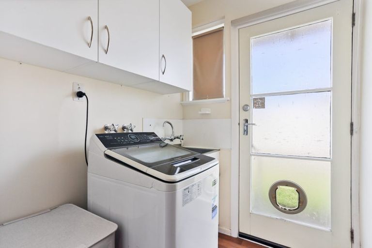 Photo of property in 11 Freebairn Street, Redwood, Christchurch, 8051