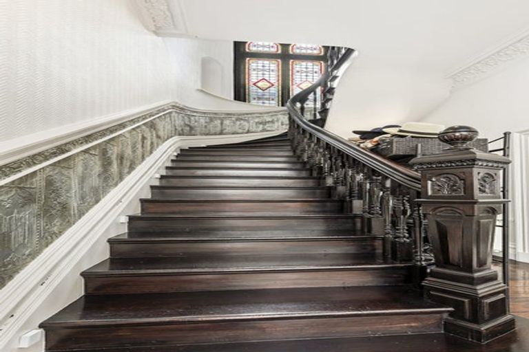 Photo of property in 25 Brougham Street, Mount Victoria, Wellington, 6011