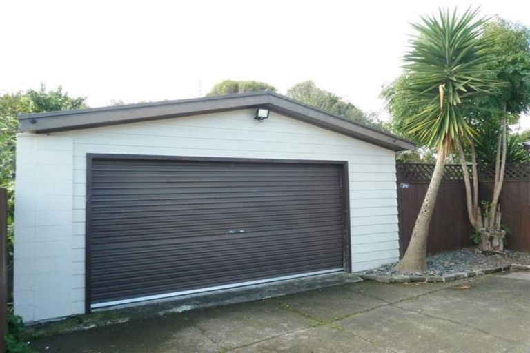 Photo of property in 1/31 Kakapo Place, Papatoetoe, Auckland, 2025