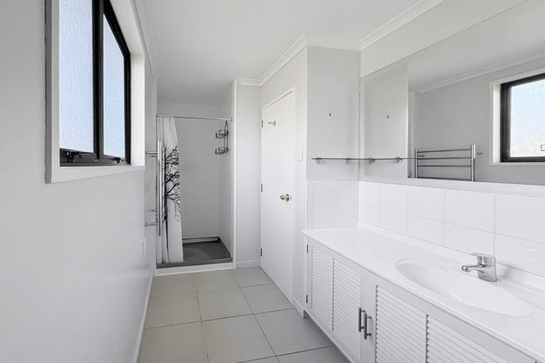 Photo of property in 1 Iwiroa Terrace, Durie Hill, Whanganui, 4500