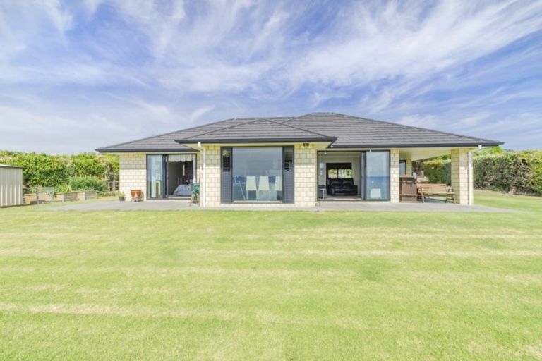 Photo of property in 1843e East Coast Road, Whakatiwai, Pokeno, 2473