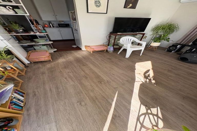 Photo of property in 6 View Road, Papakura, 2110