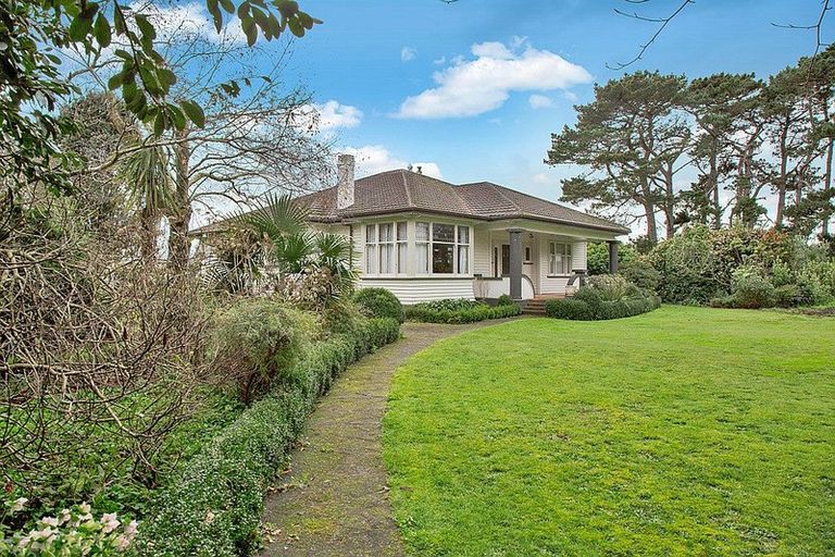 Photo of property in 1170a South Road, Manaia, 4678
