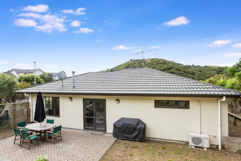 Photo of property in 5 Gybe Place, Whitby, Porirua, 5024
