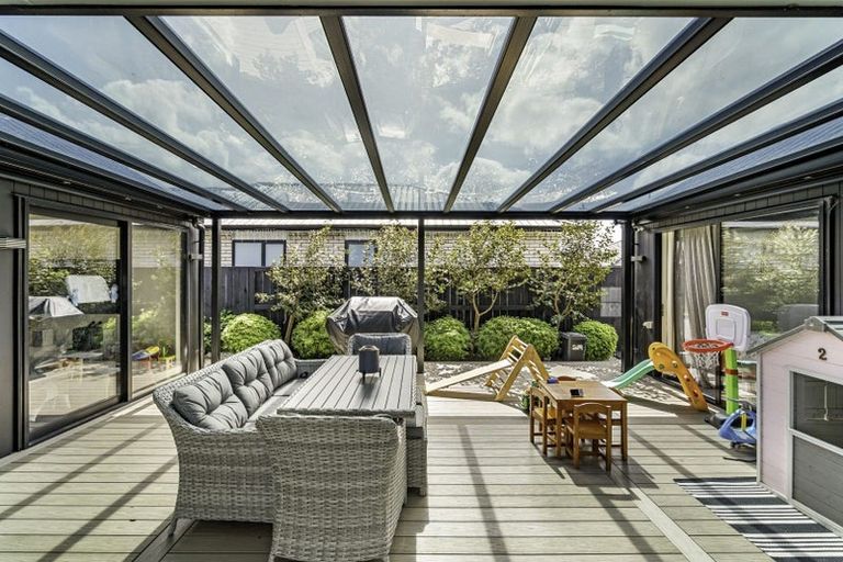 Photo of property in 2 Inuwai Street, Glenview, Hamilton, 3206